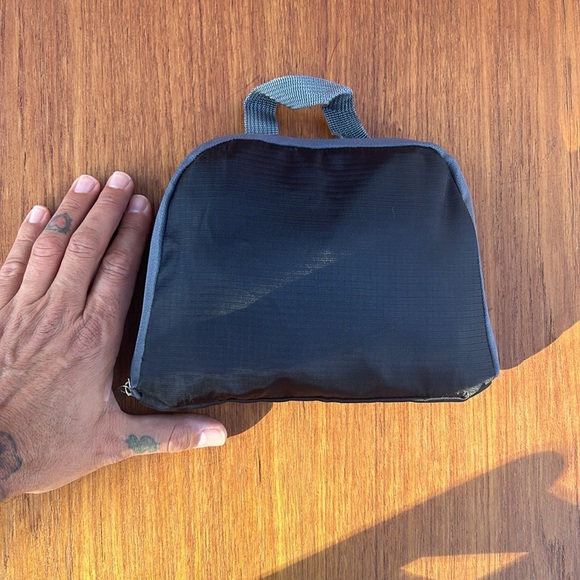 Packable backpack, nap-sac for travel - Picture 5 of 5